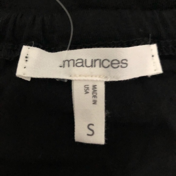 😁 Black tank top with gold studs on the front by - Picture 6 of 6